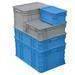 Stacking container