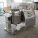Vacuum emulsifying mixer